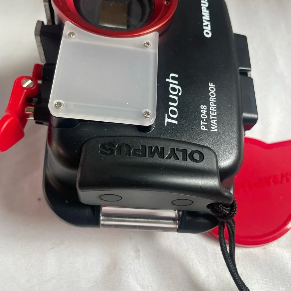 Olympus PT-048 Underwater Housing for Tough 8010/6020‎ Camera